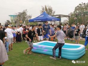 前排吃瓜群众军演,前排吃瓜群众视角下的热血瞬间